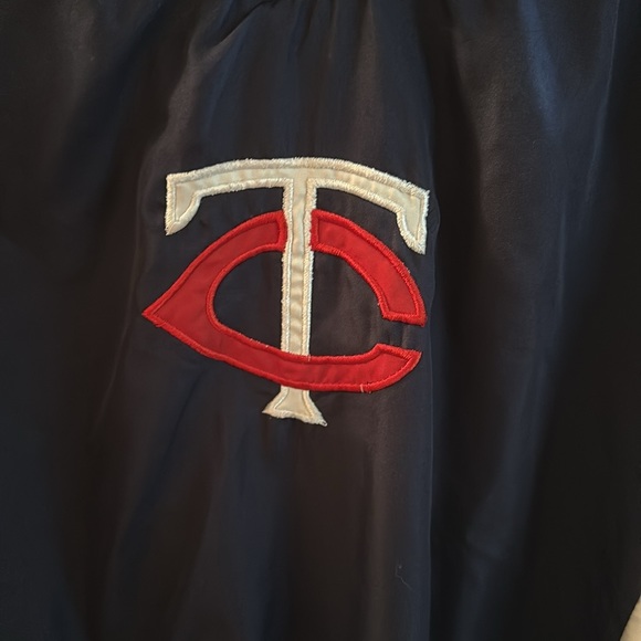 Twins windbreaker size large - Picture 3 of 5